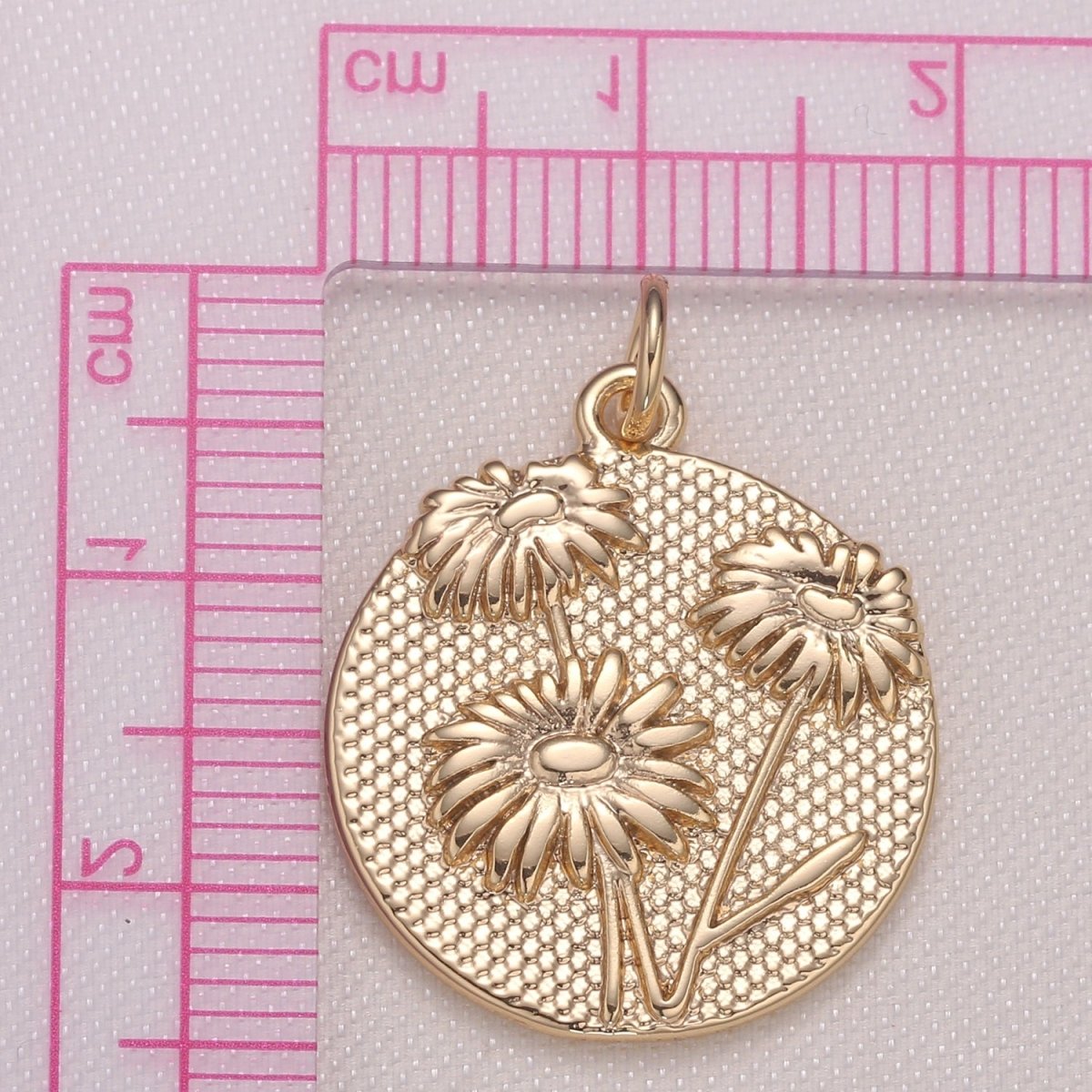 Golden Daisy Flower Medal Rustic Coin Charm, Gold Plated Floral Nature Medallion Charm Pendant GP-943