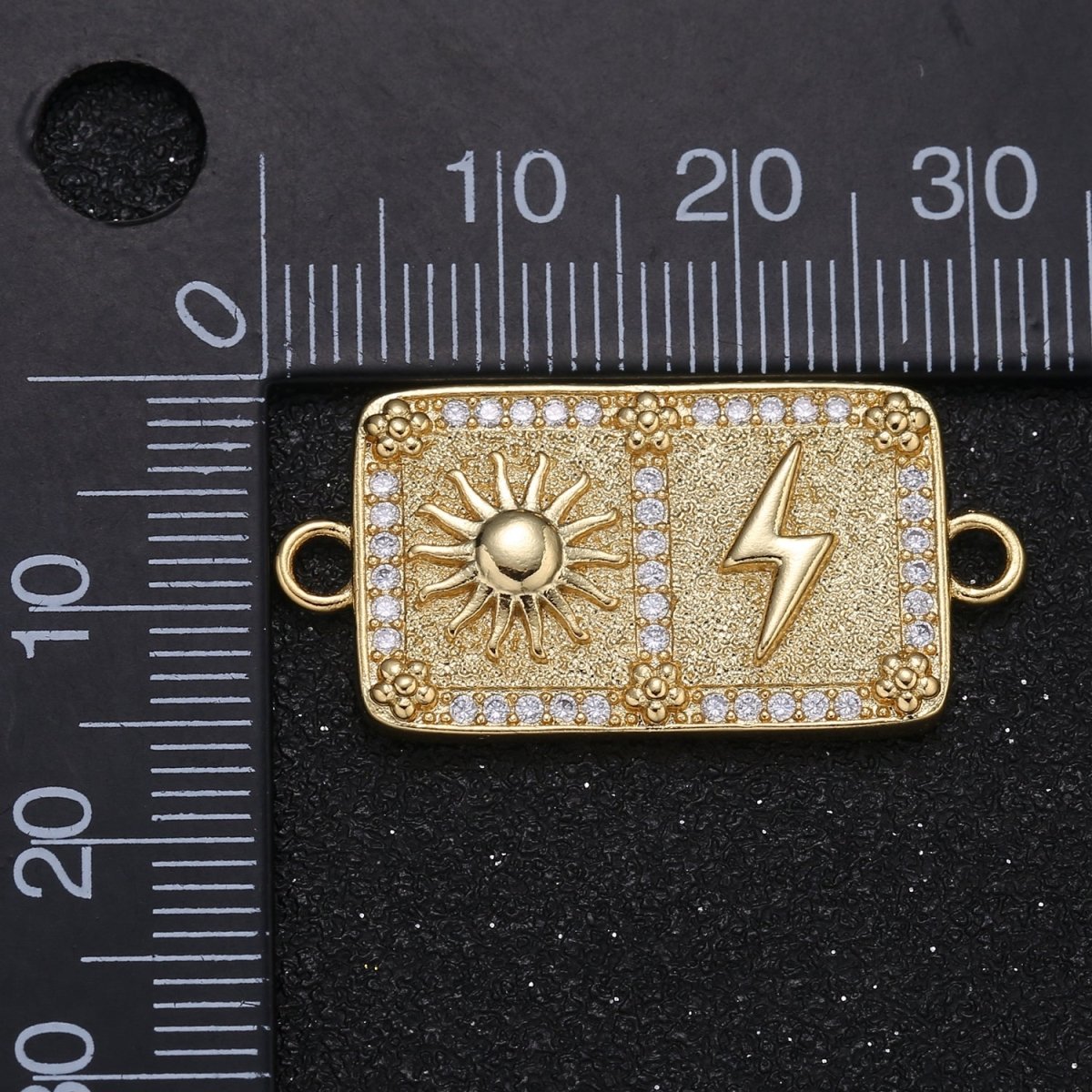 Golden Micro Pave Sun and Storm CZ Nature Burst Sun and Thunder Micro Pave Connectors Supply Component GP-034