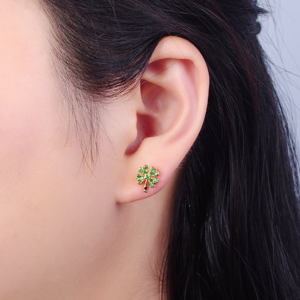 Green Four Leaf Clover Earrings, Clover Leaf stud earrings, Lucky earrings, St Patrick's Day Earring T-422 - DLUXCA