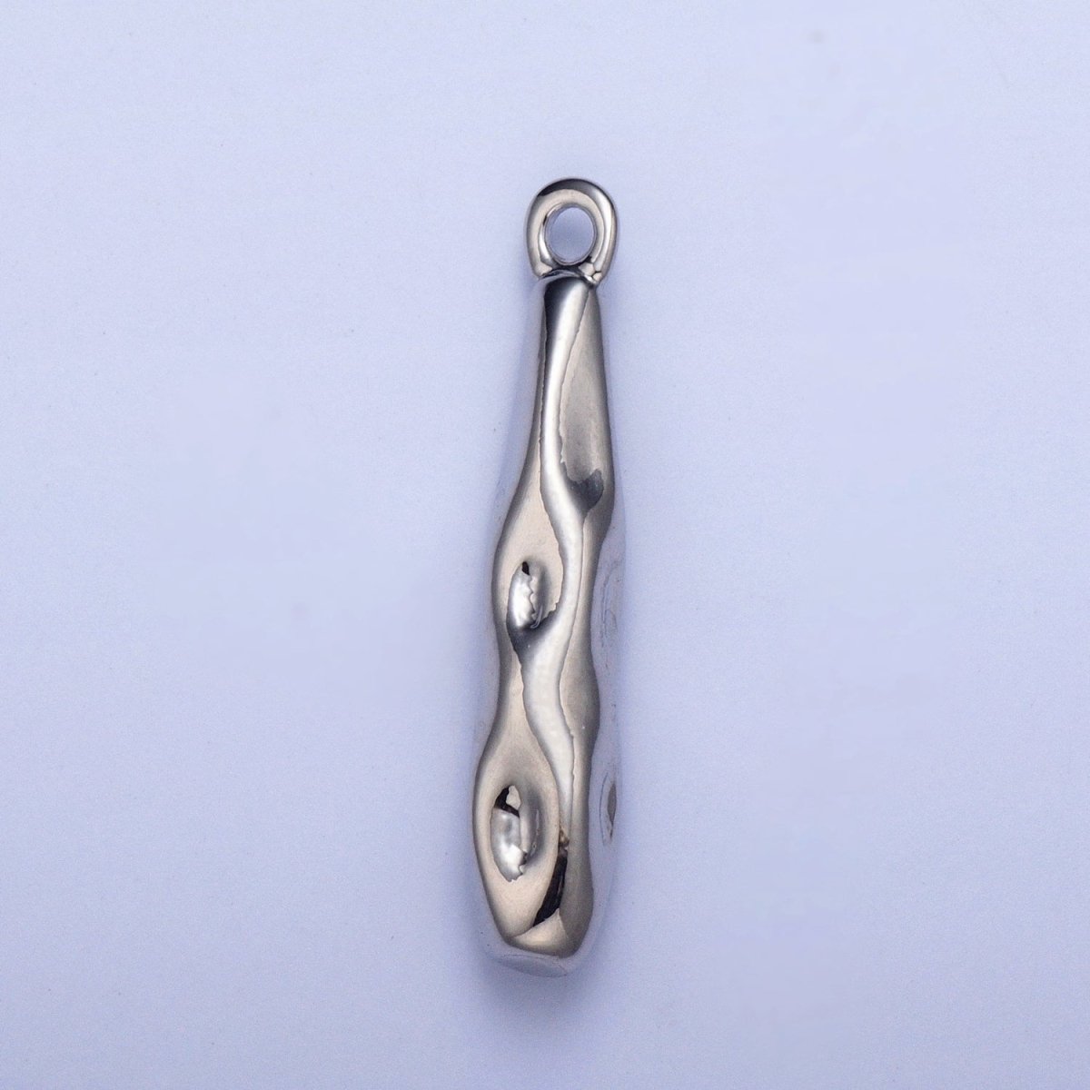 Hammered Long Club Abstract Geometric Charm in Gold & Silver | X-700 X-701