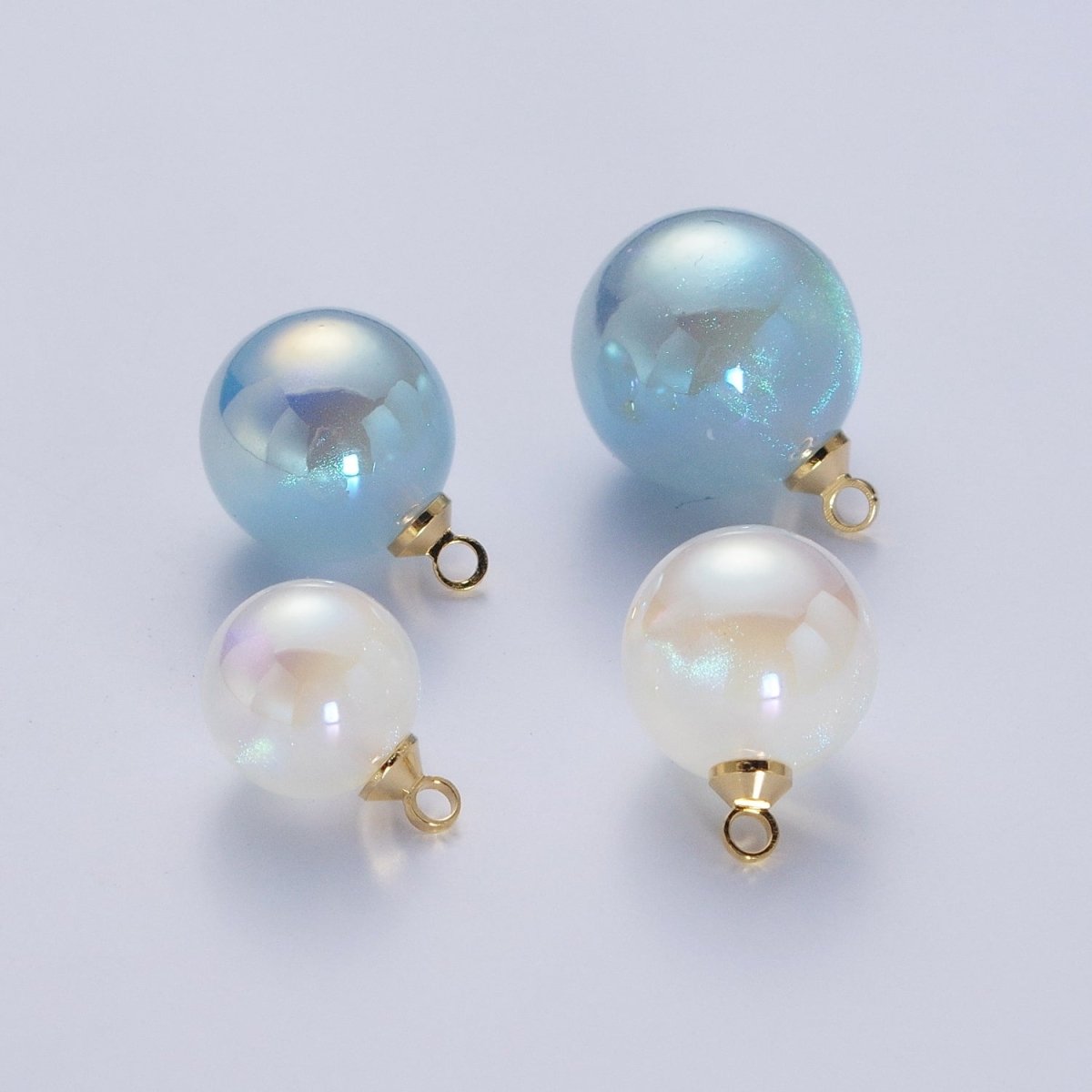 Iridescent Sparkly Blue & White Pearl Round Charm Pendant For Jewelry Making  P-1558~P-1562