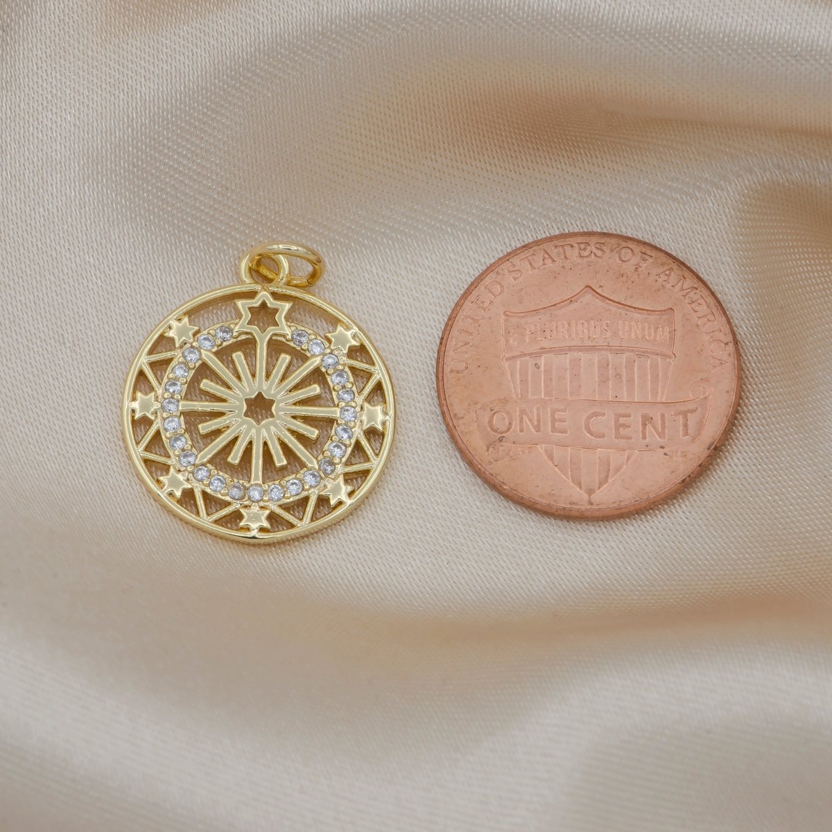 Jews Star Rays on Golden Ferris Circle CZ Gold Plated Geometric Ornament Micro Pave Charm Pendant GP-547