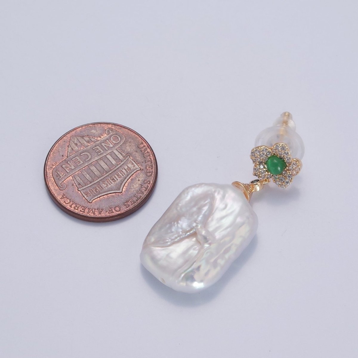 OS Large Baroque Pearl Stud Earring with Pave Green Flower for Wedding Jewelry T-530
