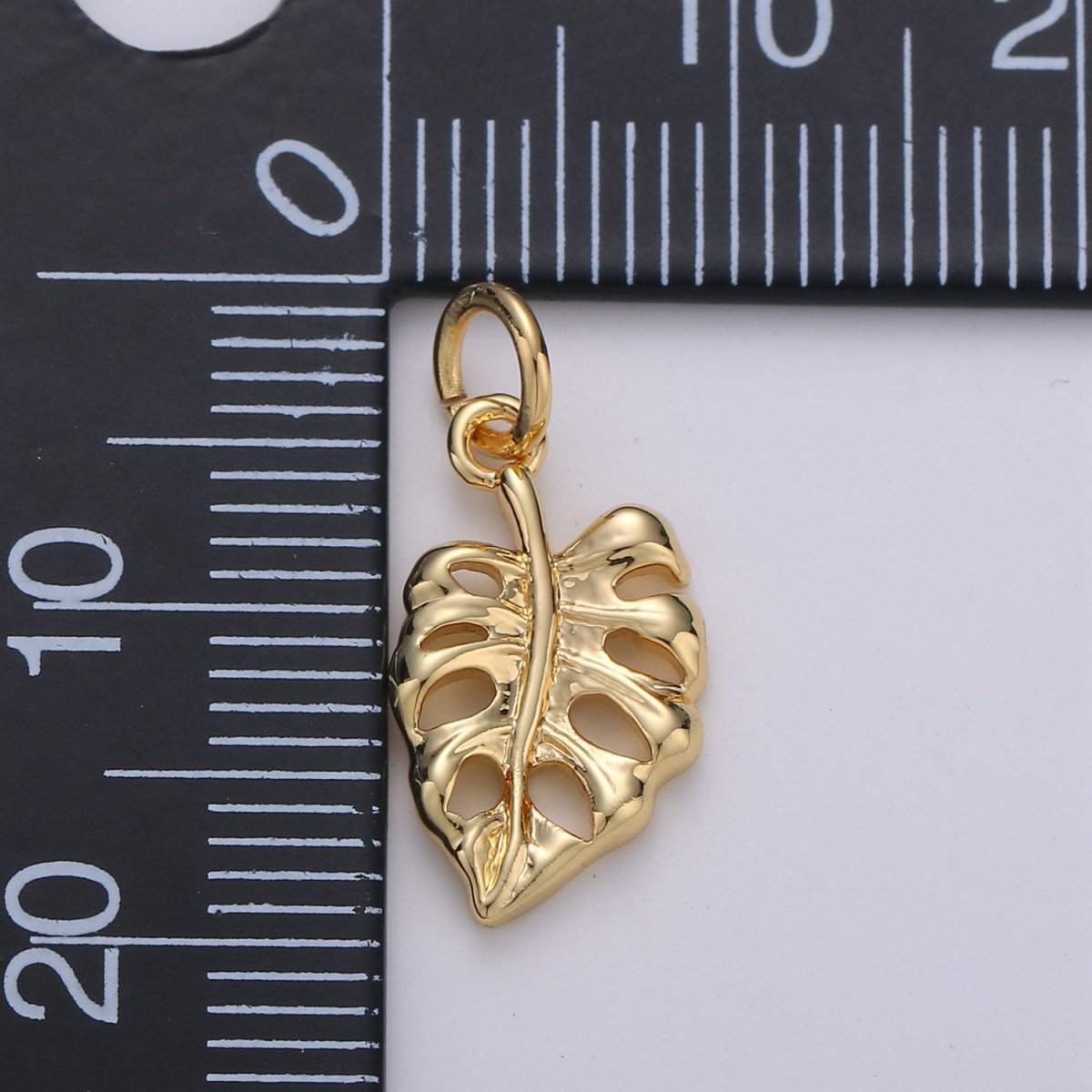 Mini Leaf Charm Small Dainty Monstera Charm 14K gold filled Lead Free, Nickel free for Bracelet necklace earrings Component Silver Leaf, D-465