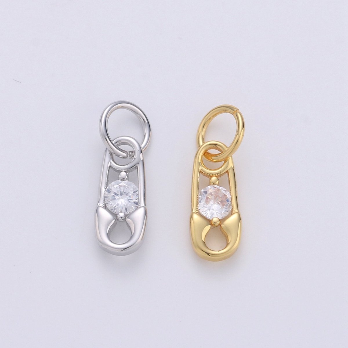 Mini Safety Pin Charm in 24K Gold Filled for Necklace Bracelet Earring Supply D-556 D-557