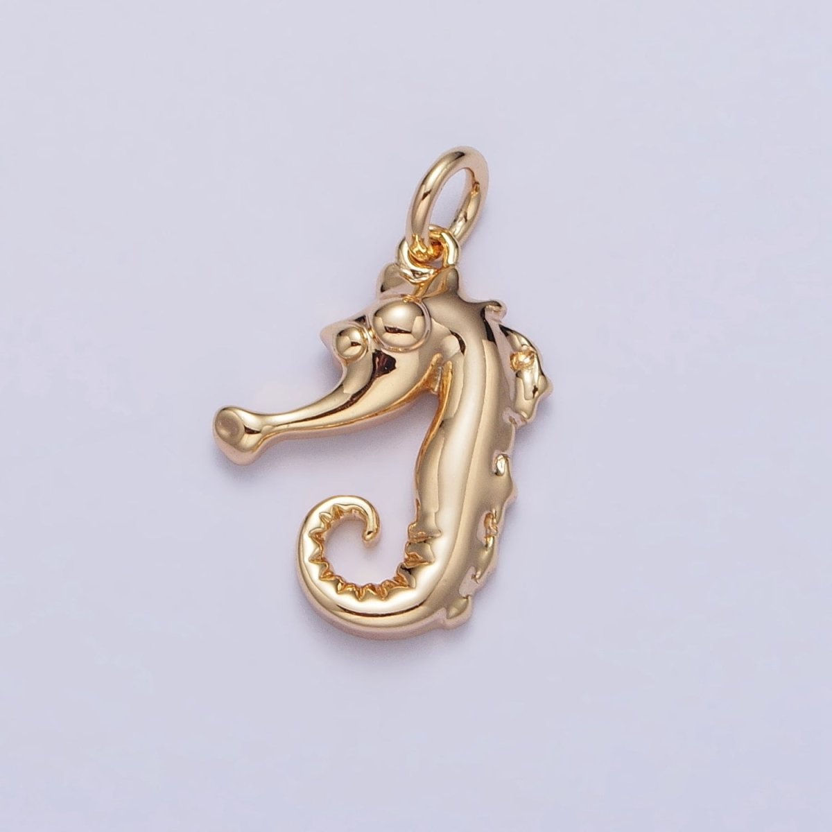 Minimalist Seahorse Ocean Wildlife Charm in Gold & Silver | AC187