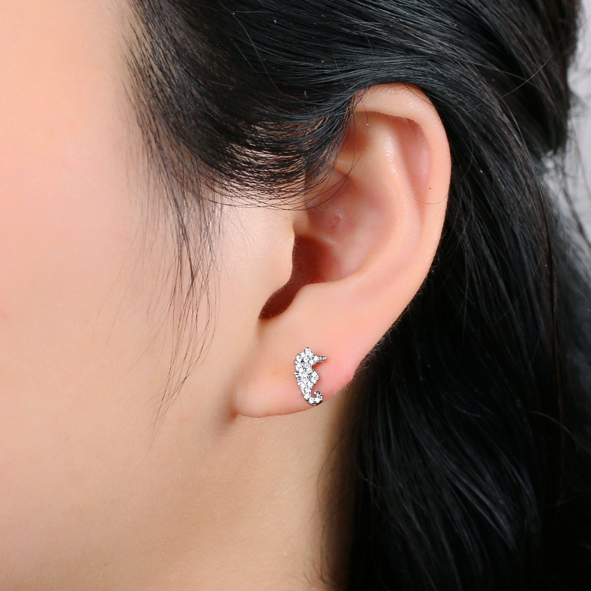 Mismatched Stud Earring Dainty Sea Horse Stud Earring, Gold Sea Horse Earring, Micro Pave Earrings Animal Studs Minimalist Stud Earrings Q-370 - DLUXCA