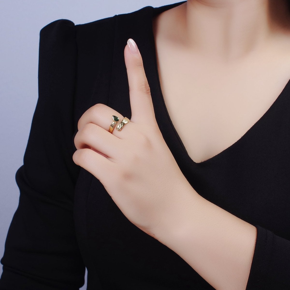 OS 14K Gold Filled Green Teardrop CZ Hammered Band Ring | O-568 - DLUXCA