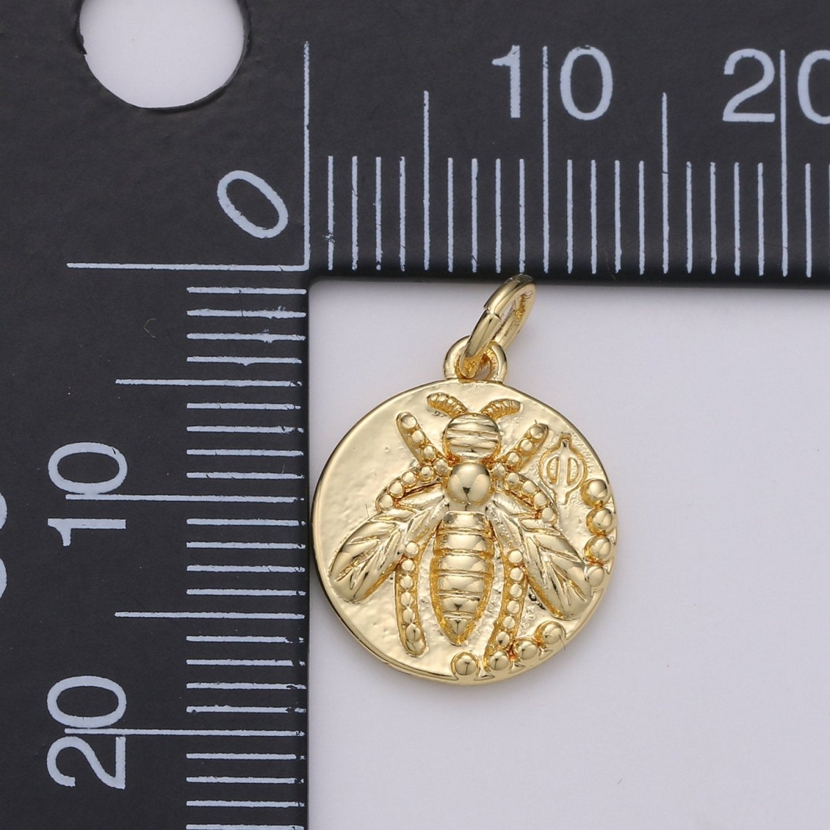 OS 24K Gold Filled Bee Charm- Fly Charm Pendant Circle Charm, Round Disc, Gold Coin QueenBee Charm for Necklace Bracelet Earring Animal Insect D-397