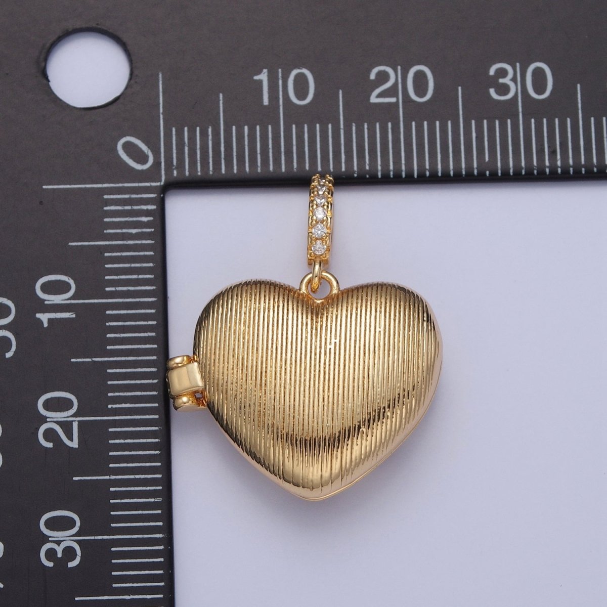 OS Heart Cage Lockets Gold Plated Bead Cage Pendant Aromatherapy Perfume Diffuser Locket Charms H-222
