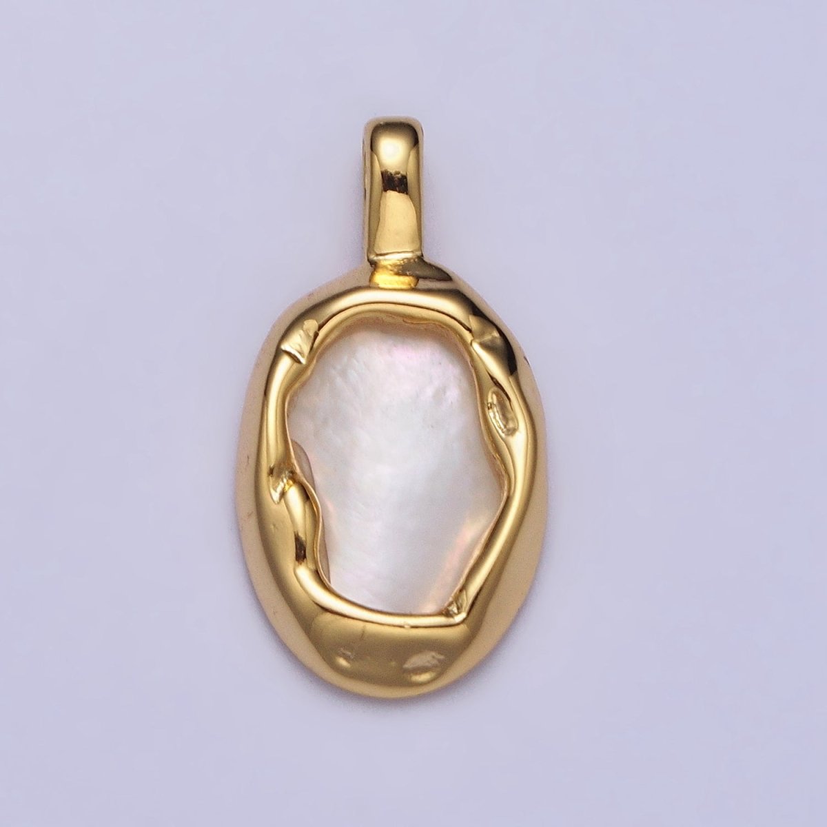 Oval Shell Pearl Hammered Framed Pendant in Gold & Silver | AA093 AA094