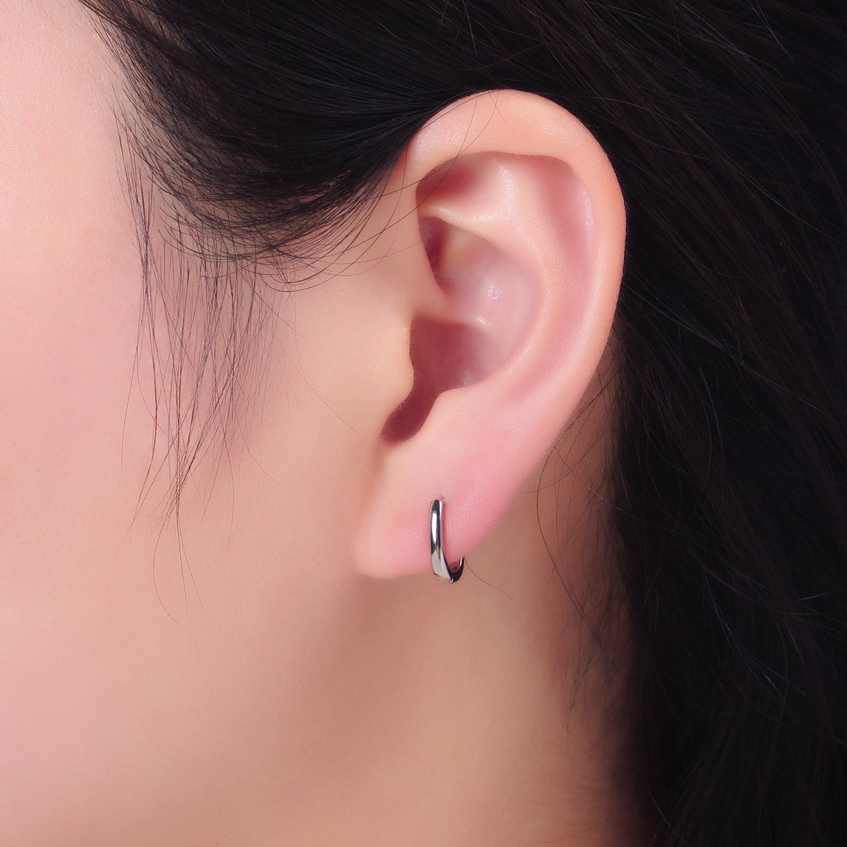 S925 Sterling Silver 11mm Minimalist Oblong Cartilage Huggie Earrings | SL - 557 - DLUXCA