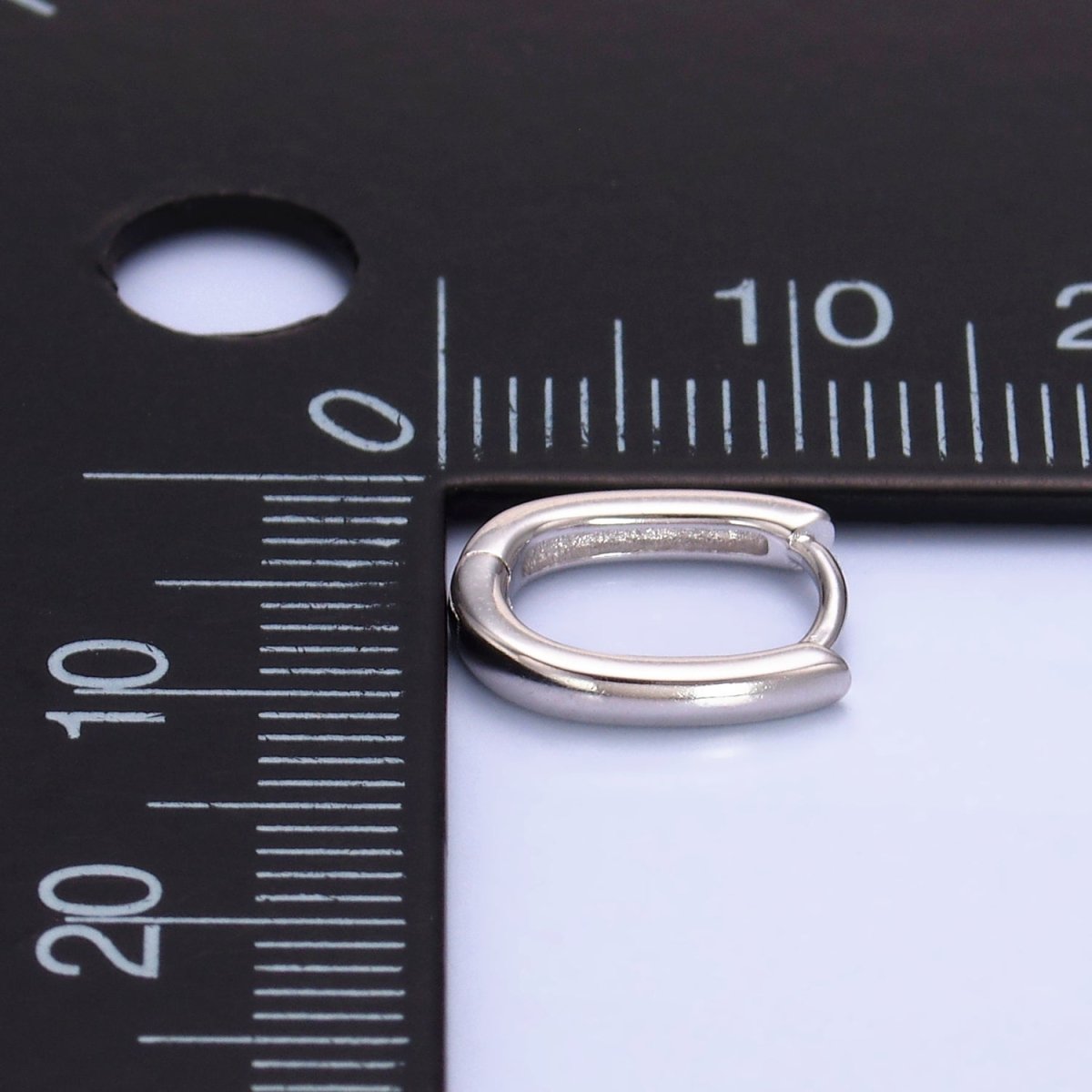 S925 Sterling Silver 11mm Minimalist Oblong Cartilage Huggie Earrings | SL - 557 - DLUXCA