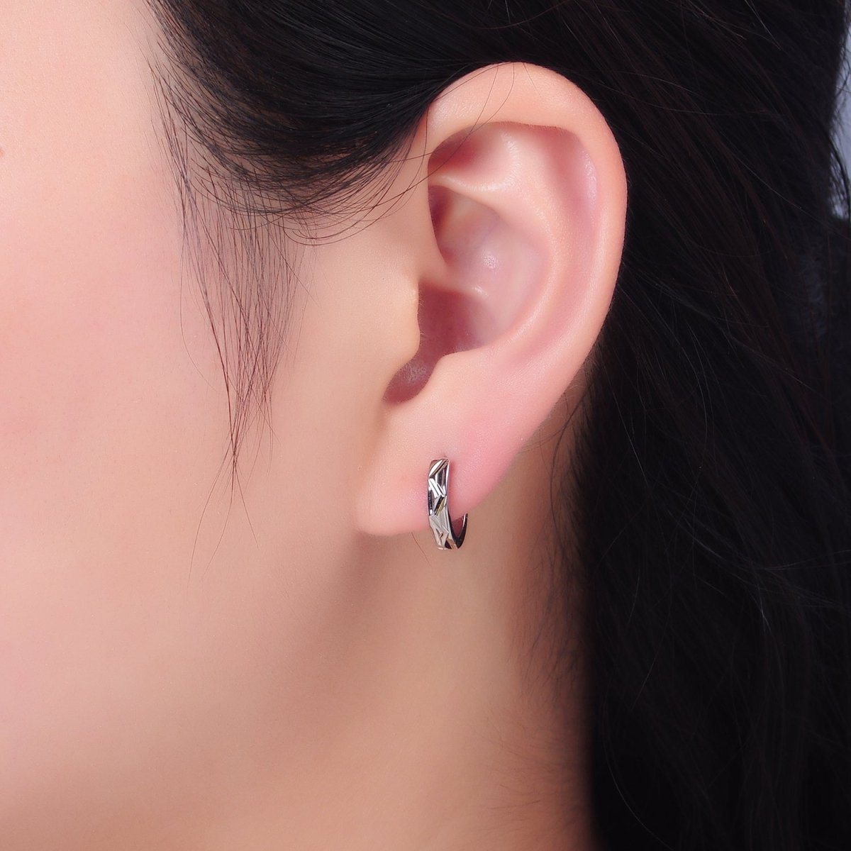 S925 Sterling Silver 12mm Lined Cartilage Huggie Earrings | SL - 554 - DLUXCA