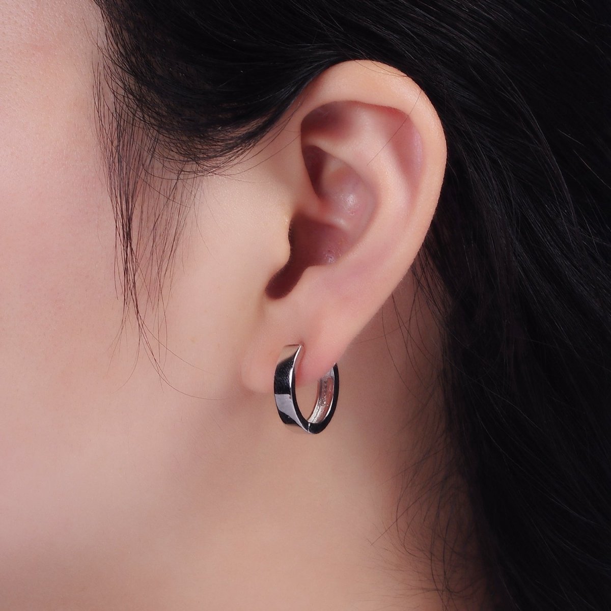 S925 Sterling Silver 17mm Minimalist Huggie Earrings | SL-411 - DLUXCA