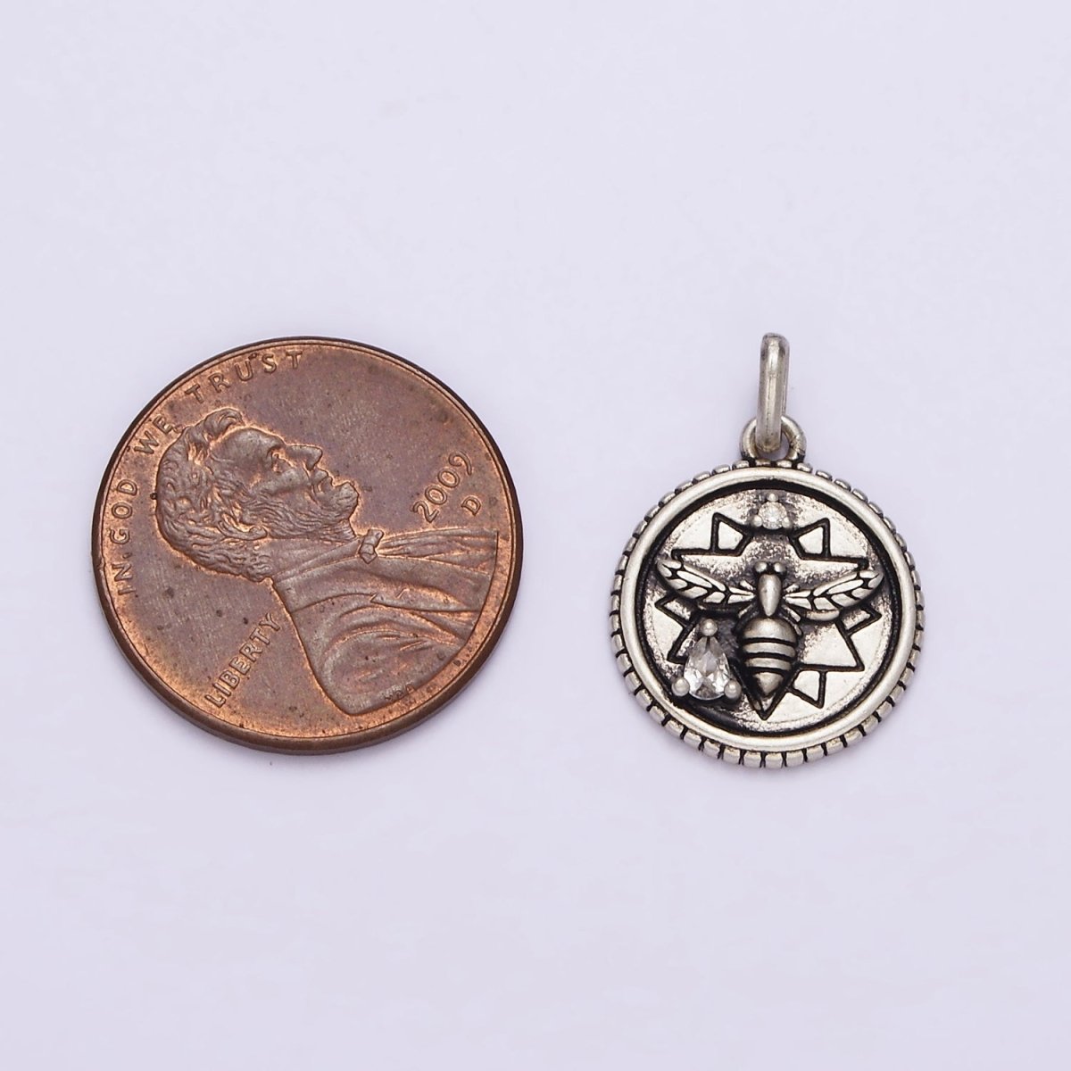 S925 Sterling Silver Clear Teardrop Star Lined Bee Round Pendant | SL-326 - DLUXCA