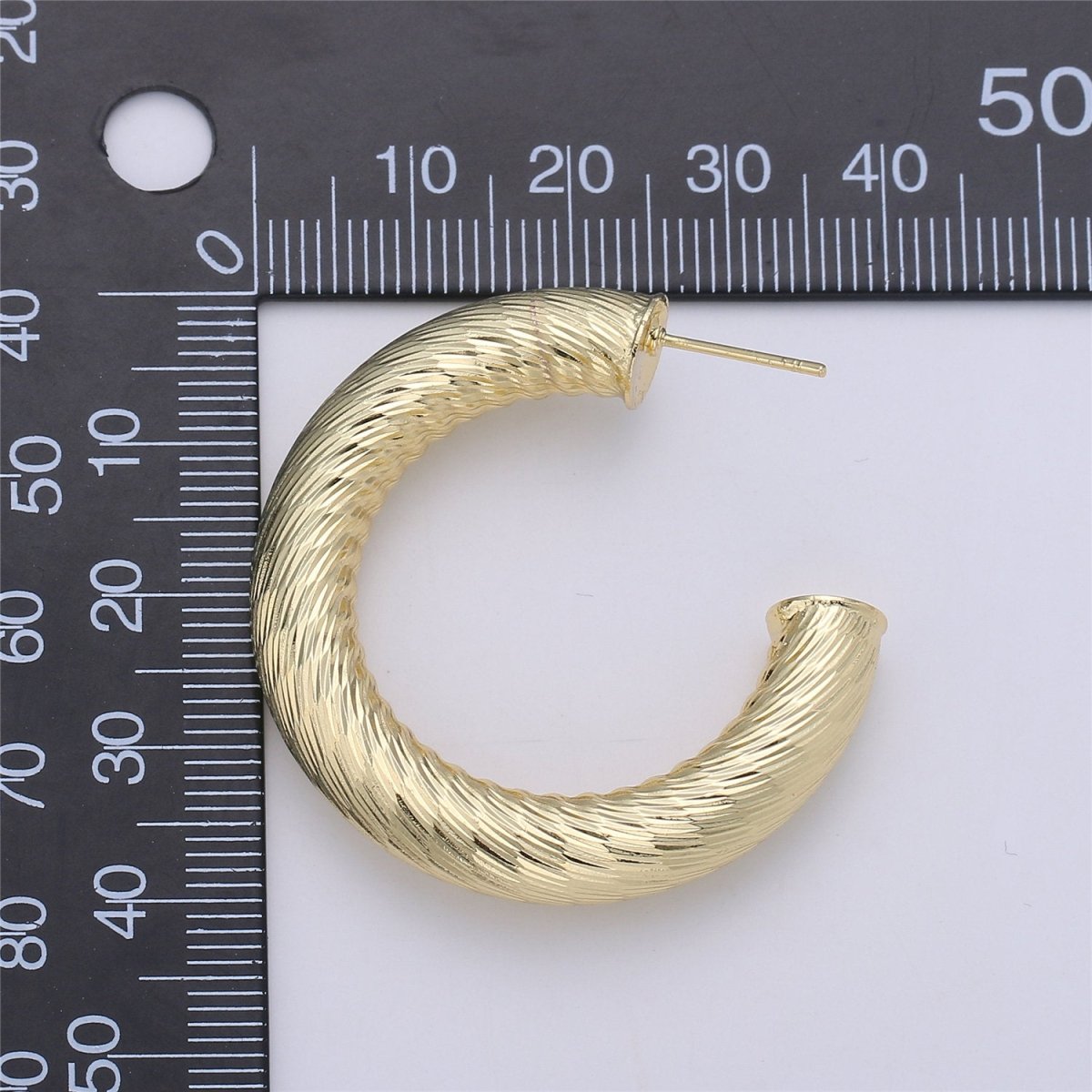 Simple Medium Thick 14k Gold Filled Hoops Earring 30mm, 40mm, 50mm 6mm thickness Q-005 Q-007 Q-009