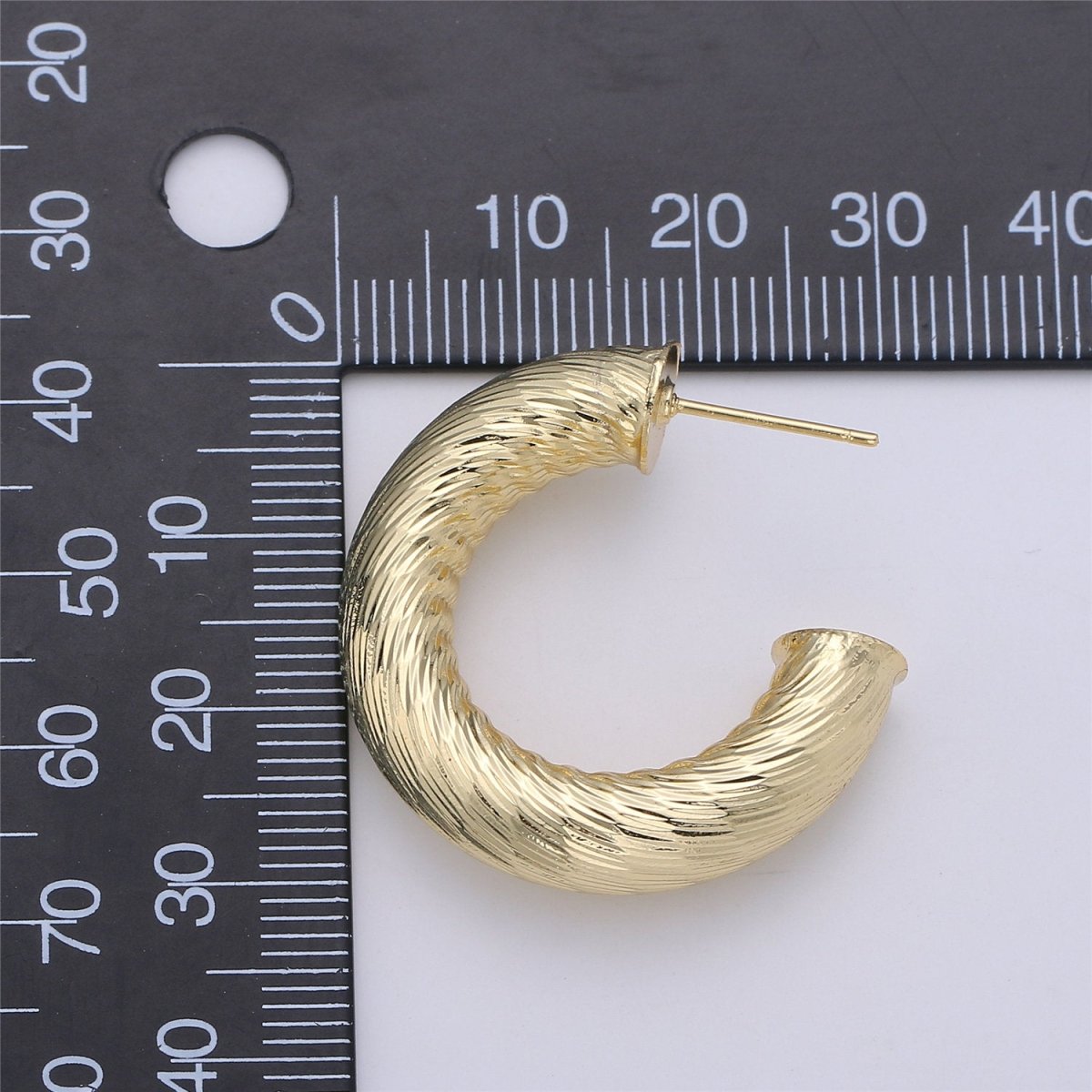 Simple Medium Thick 14k Gold Filled Hoops Earring 30mm, 40mm, 50mm 6mm thickness Q-005 Q-007 Q-009