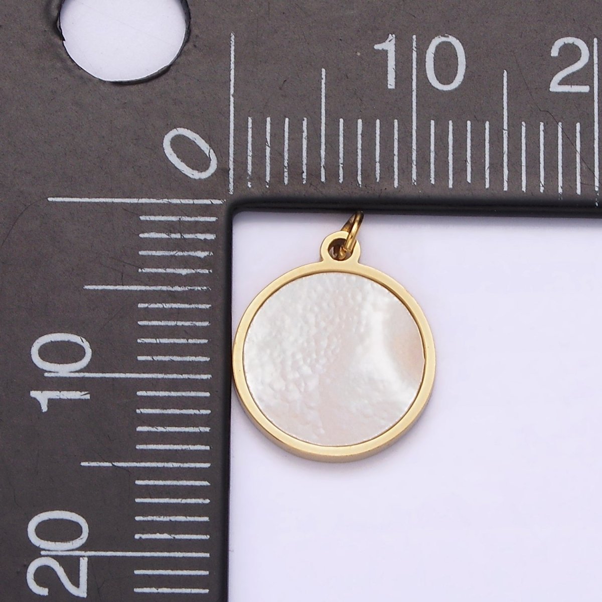 OS Stainless Steel 10mm Shell Pearl Bezel Round Charm | P1246