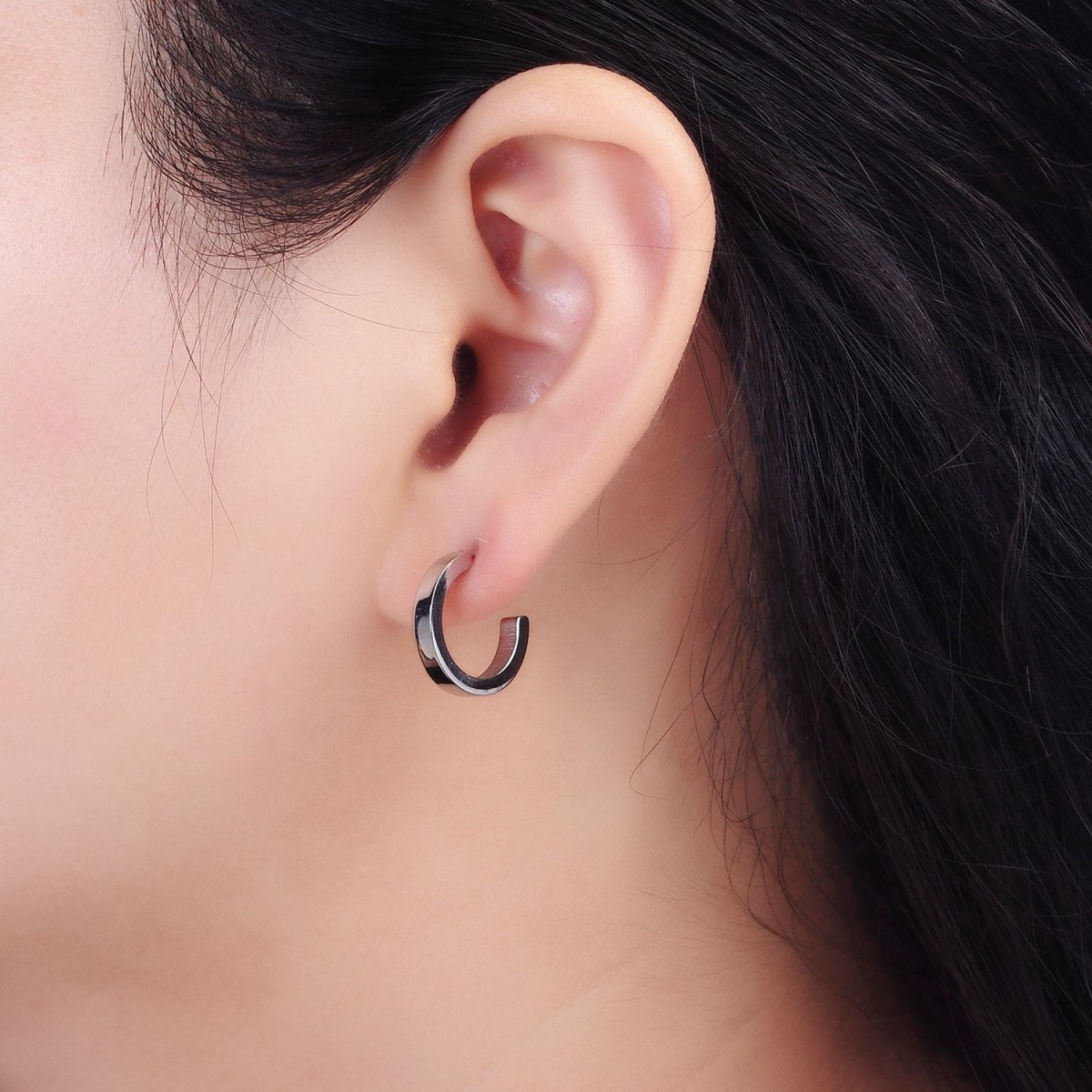 Stainless Steel 15.7mm Flat Minimalist C-Shaped Hoop Earrings in Gold & Silver | V189