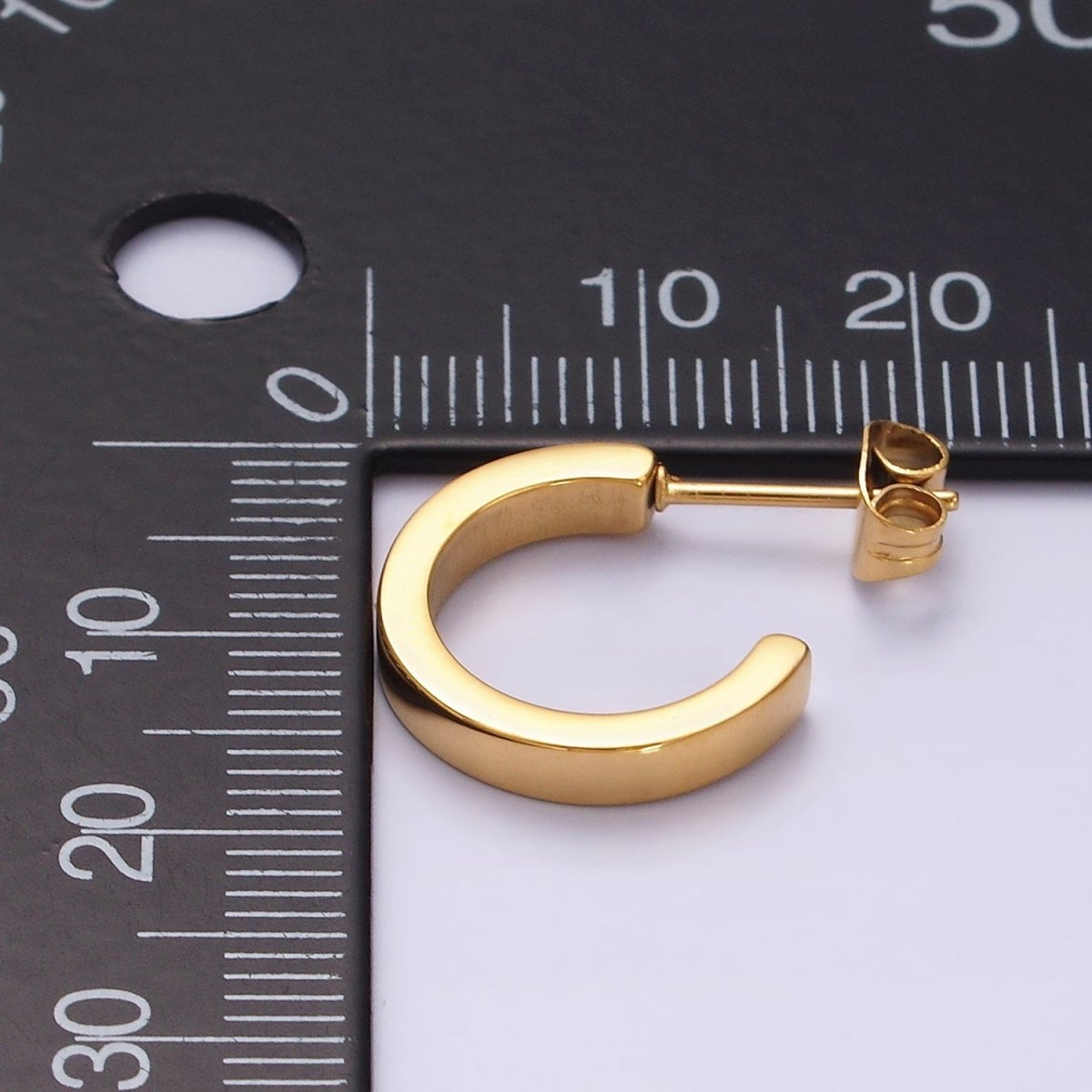 Stainless Steel 15.7mm Flat Minimalist C-Shaped Hoop Earrings in Gold & Silver | V189