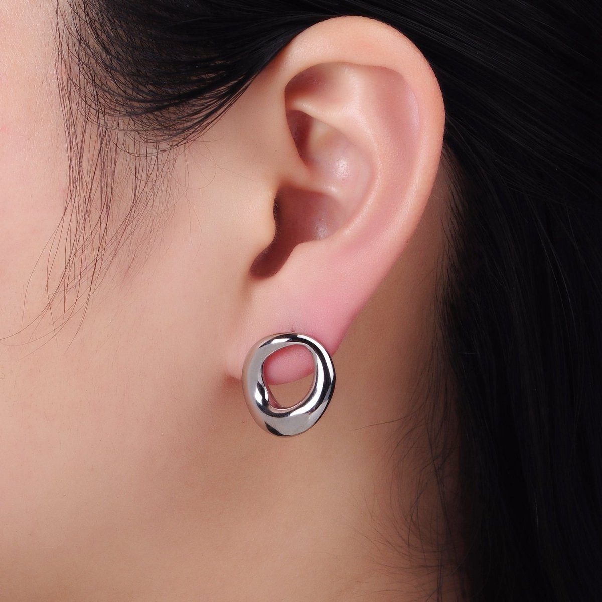 Stainless Steel 18mm Open Circular Band Stud Earrings in Gold & Silver | AB1368 AB1369