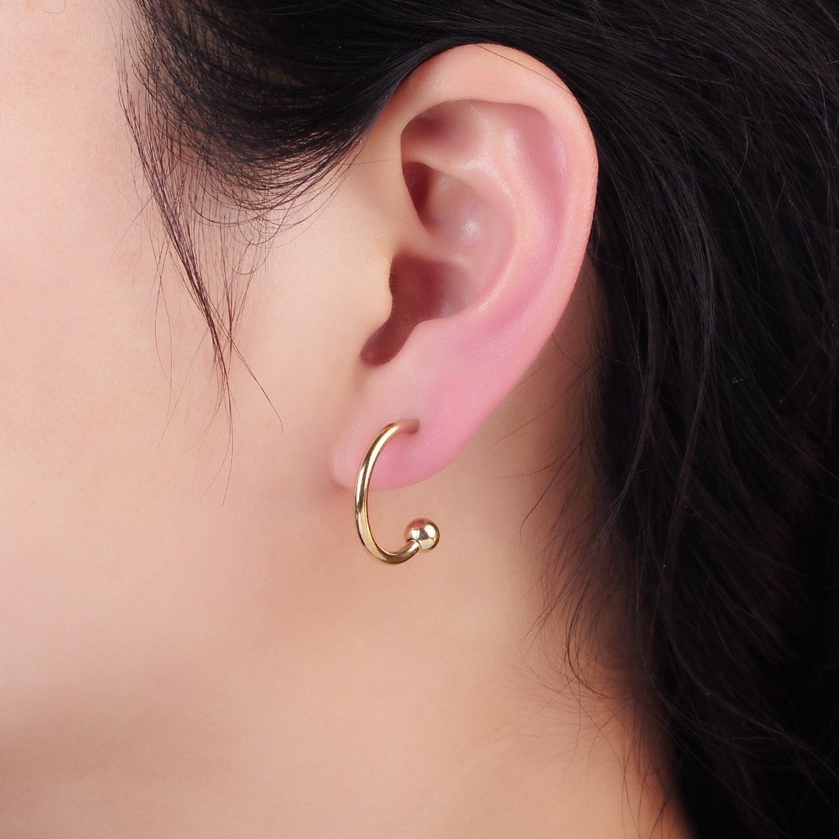 Stainless Steel 20mm Bead C-Shaped Minimalist Hoop Earrings | AE481 - DLUXCA