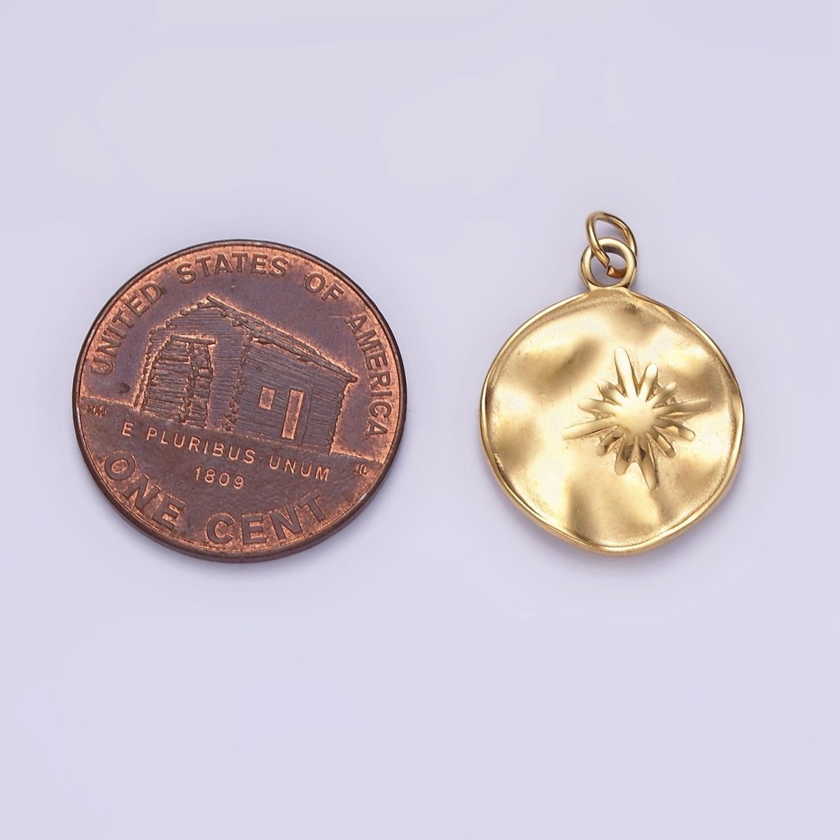 Stainless Steel 20mm Celestial Star Hammered Round Charm P-626