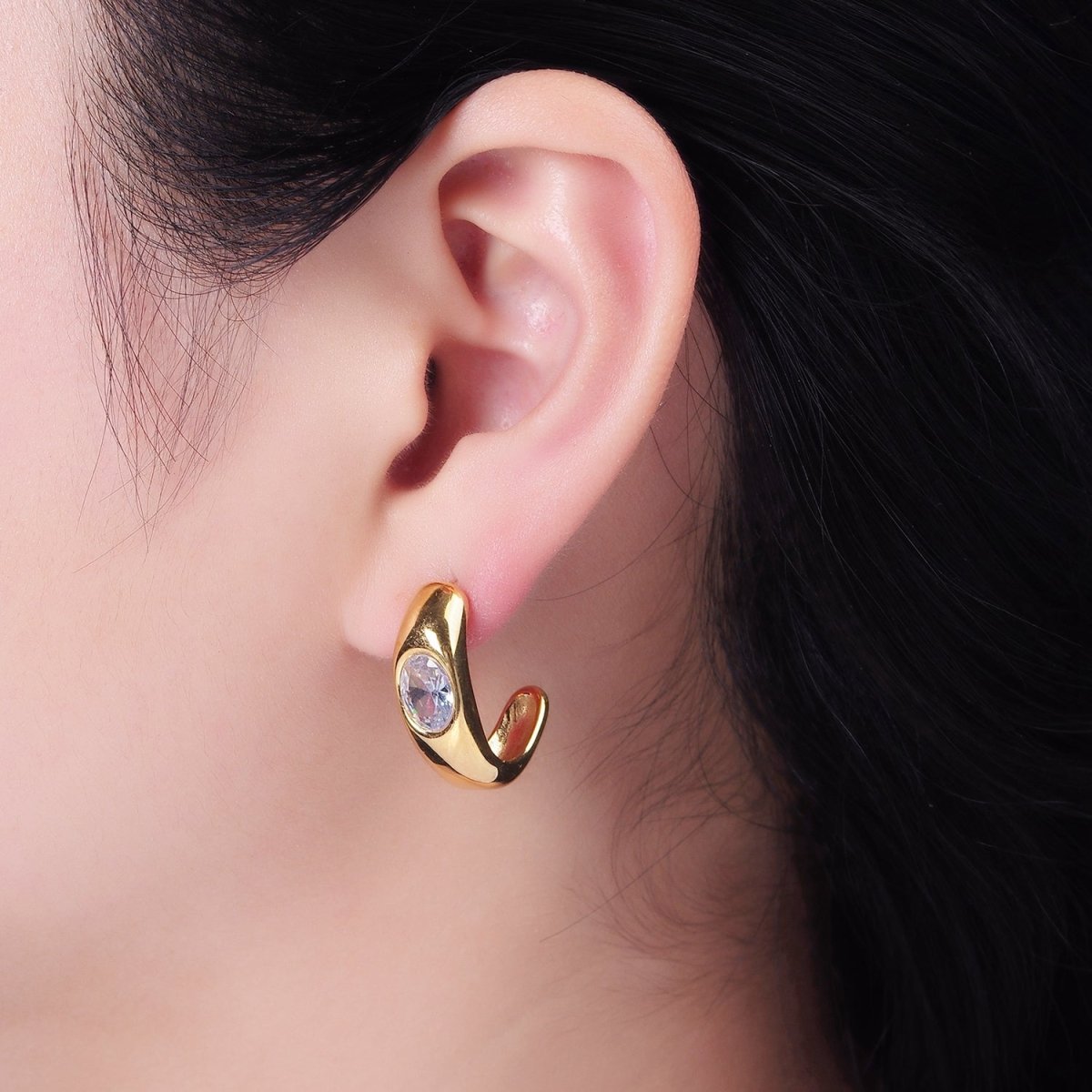 Stainless Steel 20mm Clear Oval CZ Edged J-Shaped Hoop Earrings | AE395 - DLUXCA