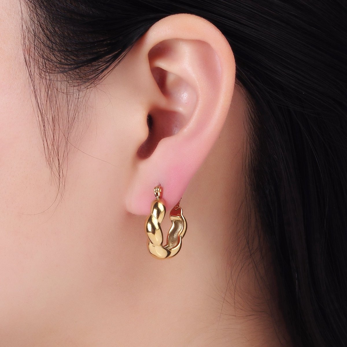 Stainless Steel 20mm Puffed Croissant Latch Hoop Earrings in Gold & Silver | AB1384 AB1385