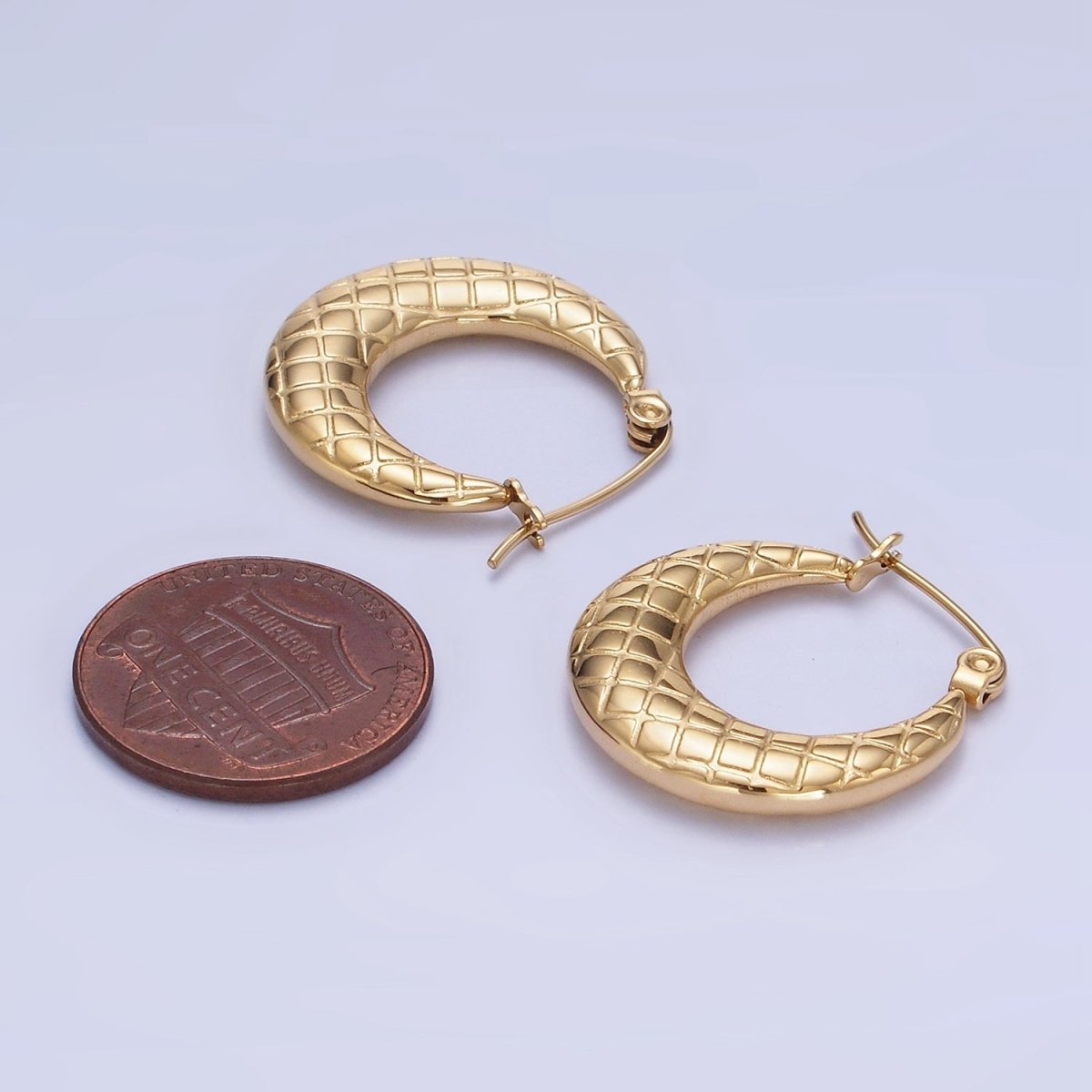 Stainless Steel 20mm Quilted Lined Latch Hoop Earrings in Gold & Silver | AB-A1378 AB-A1379