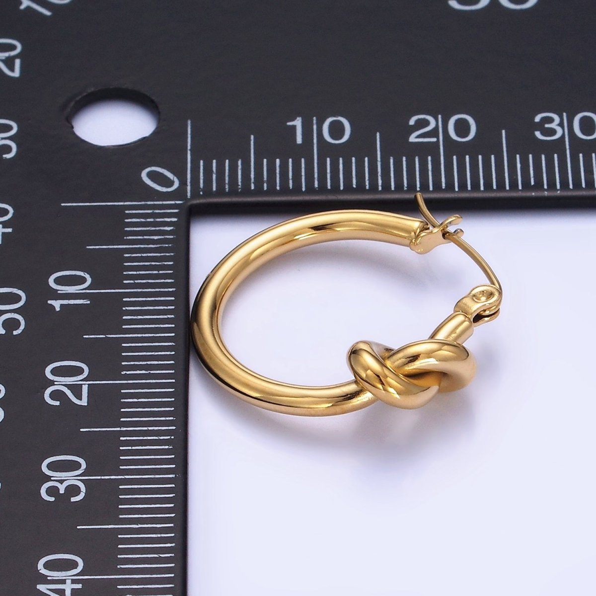 Stainless Steel 25mm Knot Latch Hoop Earrings in Gold & Silver | P448 P449