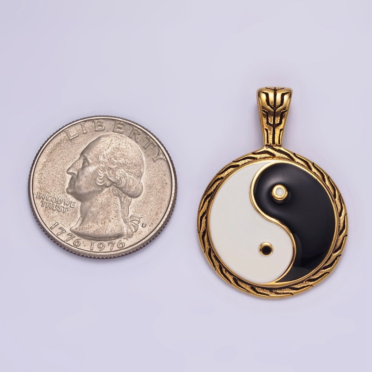Stainless Steel 35mm Yin Yang Enamel Round Line-Textured Pendant in Silver & Gold | P-723