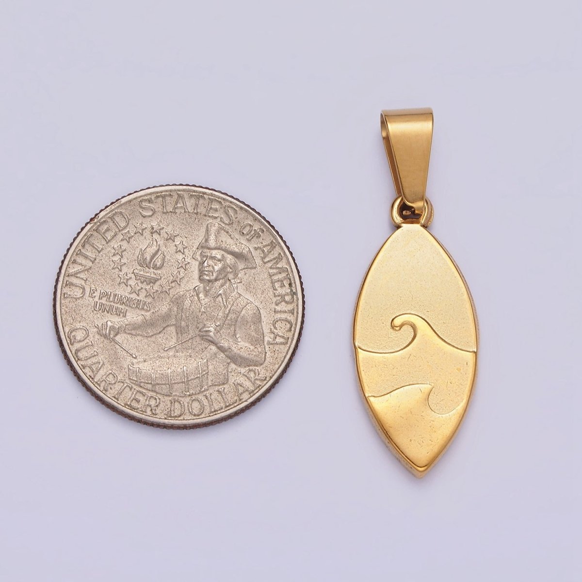 Stainless Steel 37.5mm Ocean Sea Lined Elliptical Pendant | P-802