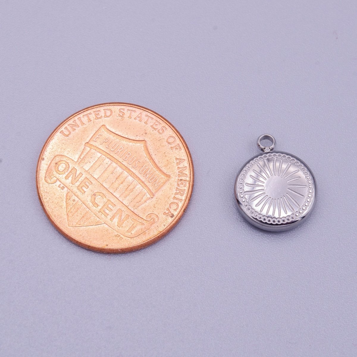 Stainless Steel Celestial Sun Ray Beam Line-Engraved Round Charm in Silver & Gold | P-913