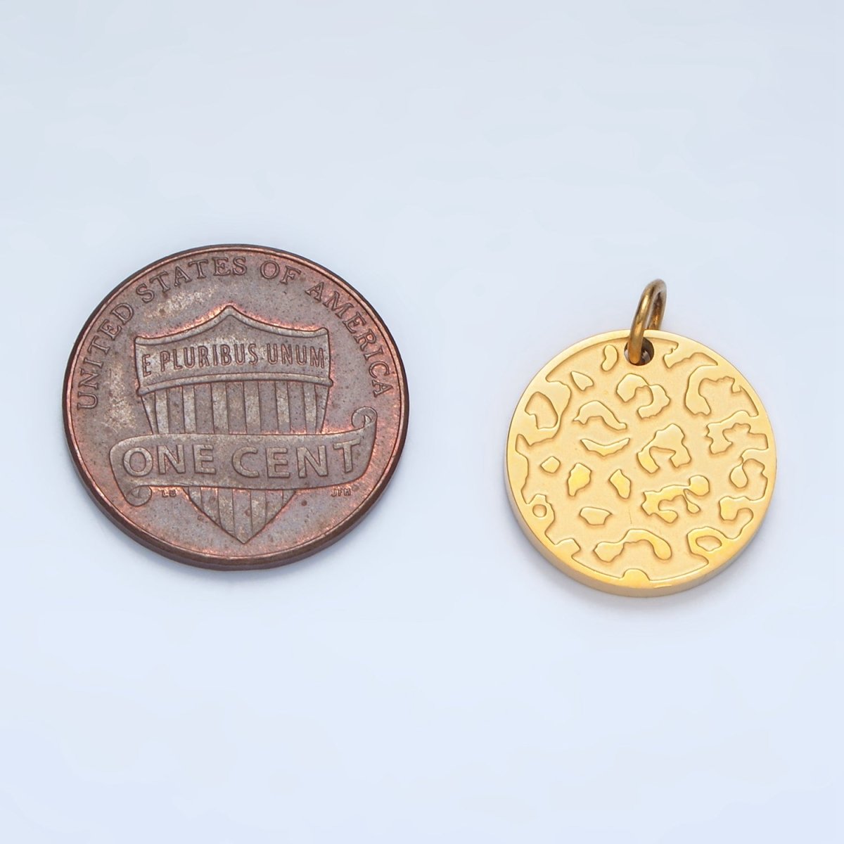 Stainless Steel Animal Cheetah Print Round Charm in Gold & Silver | P638