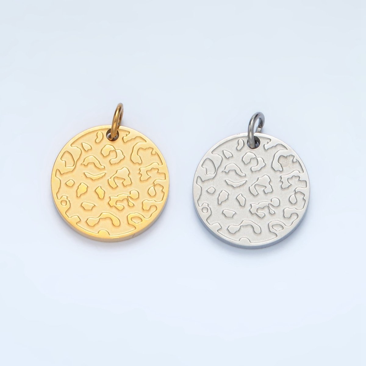 Stainless Steel Animal Cheetah Print Round Charm in Gold & Silver | P638
