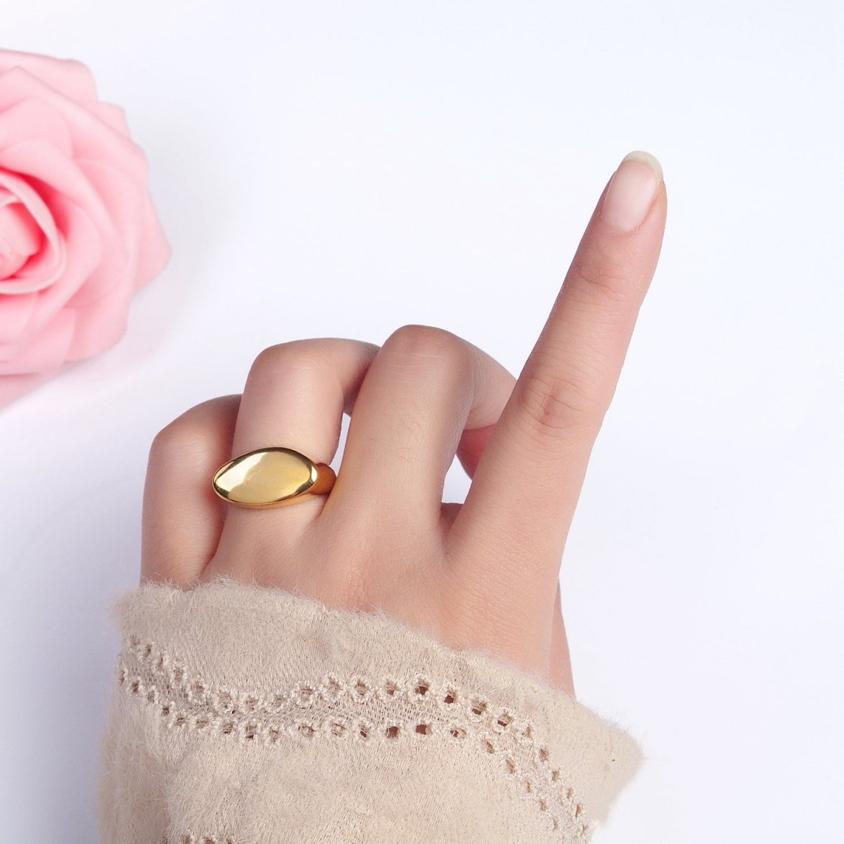 Stainless Steel Oval Chubby Personalized Signet Ring in Gold & Silver | O-1665~O-1672