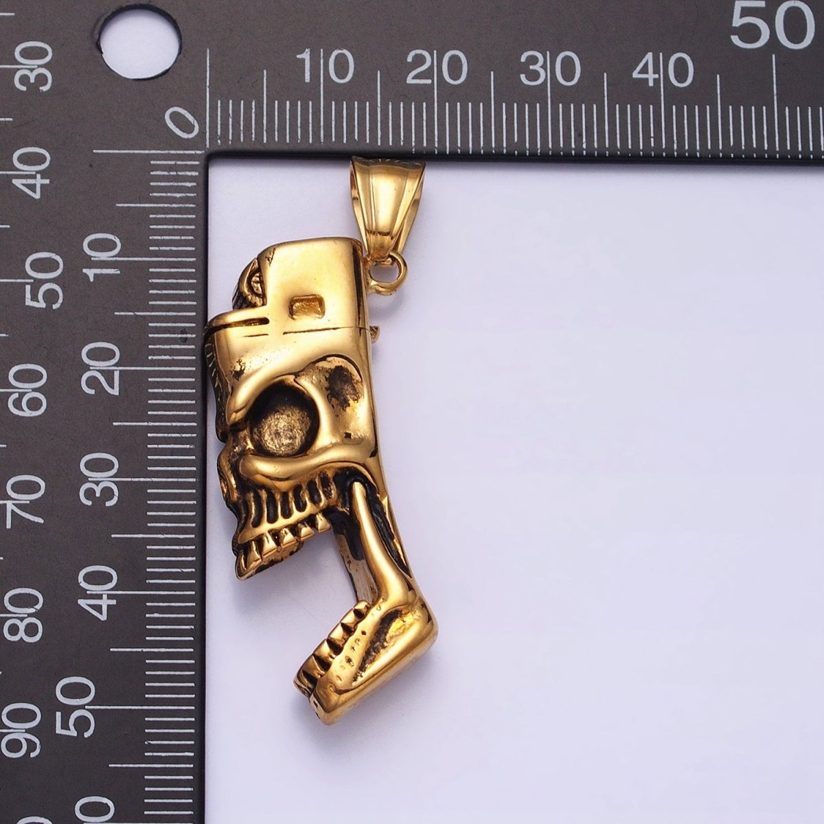 Stainless Steel Rectangular Screaming Skeleton Skull Pendant in Gold & Silver | P1102