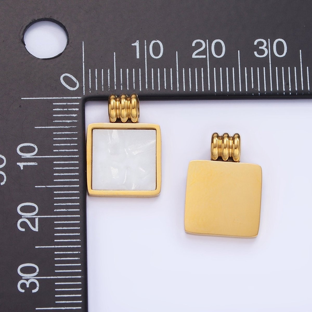 Stainless Steel Shell Pearl Square Bezel Triple Band Charm | P968 - DLUXCA