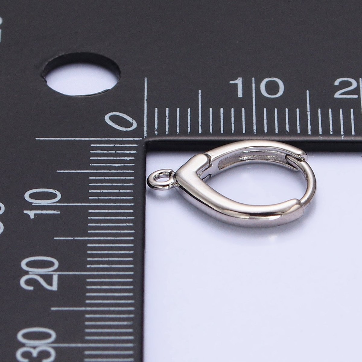 Teardrop Huggie Hoops Earrings with Open Link Loop Jewelry Supply Gold / Silver L-814 Z-158