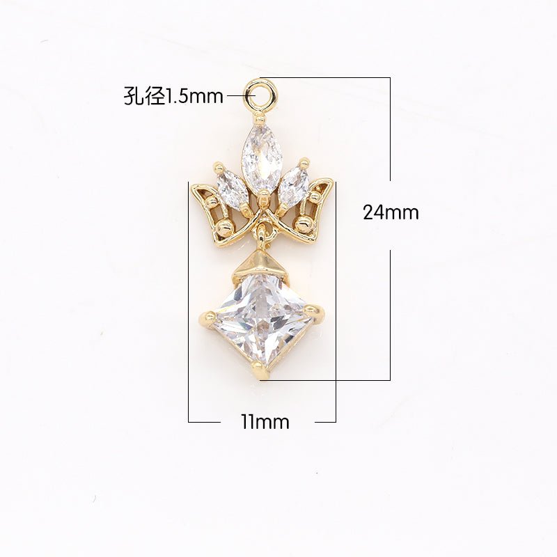 Tiny Diamond Crystal Crown Charm CZ Dainty Majesty Crown King Queen Prince Micro Pave Charm Pendant GP-510