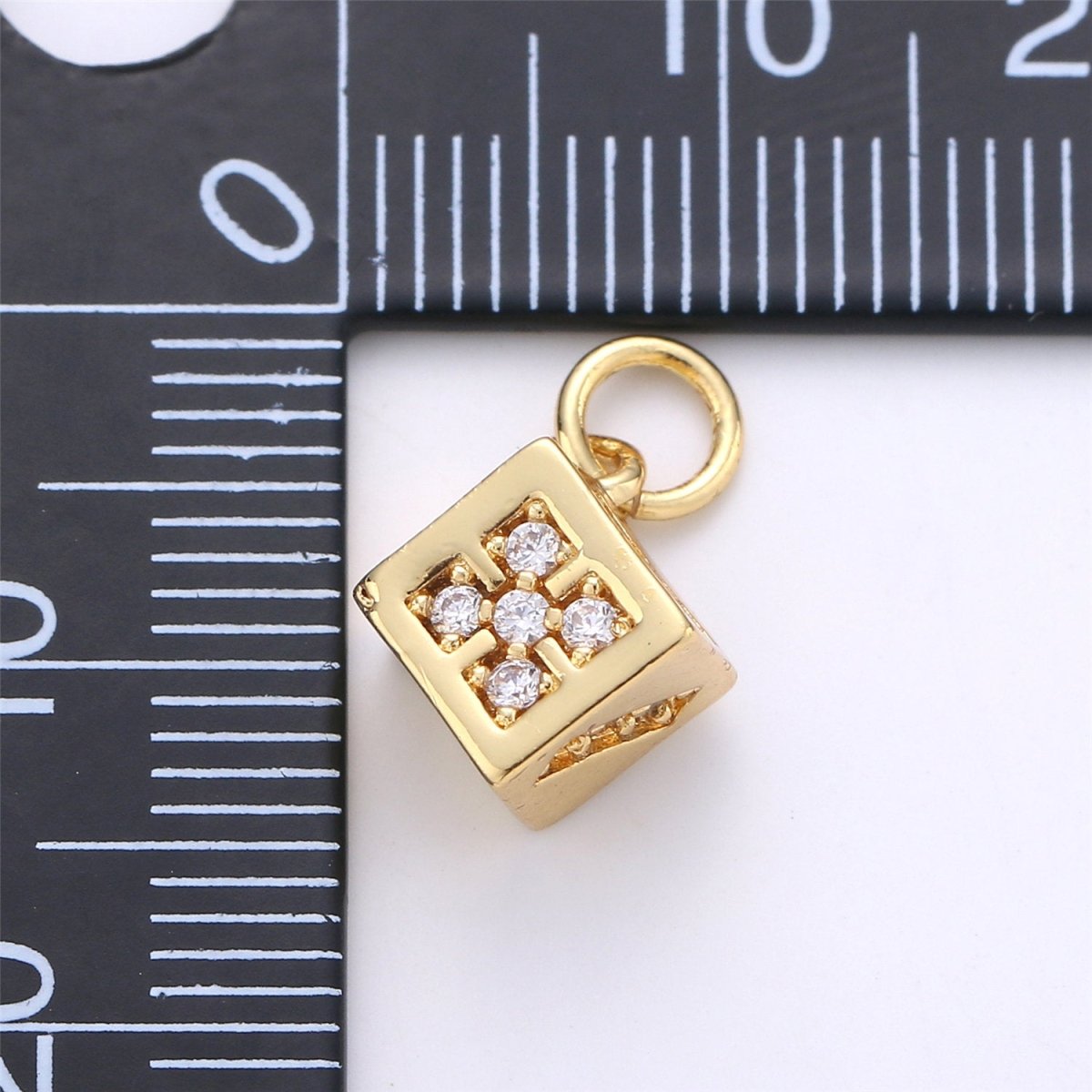 Tiny Dice Pendant Gold Silver Dice Charm Jewelry Craft Supply for necklace earring Bracelet Component C-918, C-426