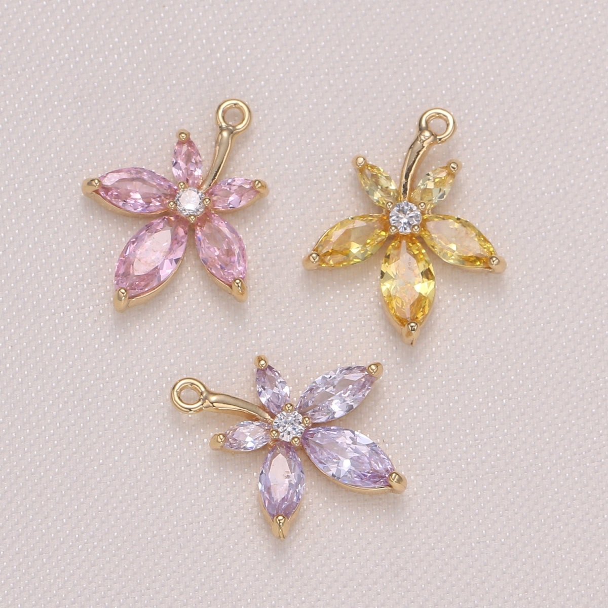 Tiny Flower Charm, Floral Daisy Petal Charm Pendant Yellow Purple Pink GP-949 GP-950 GP-951
