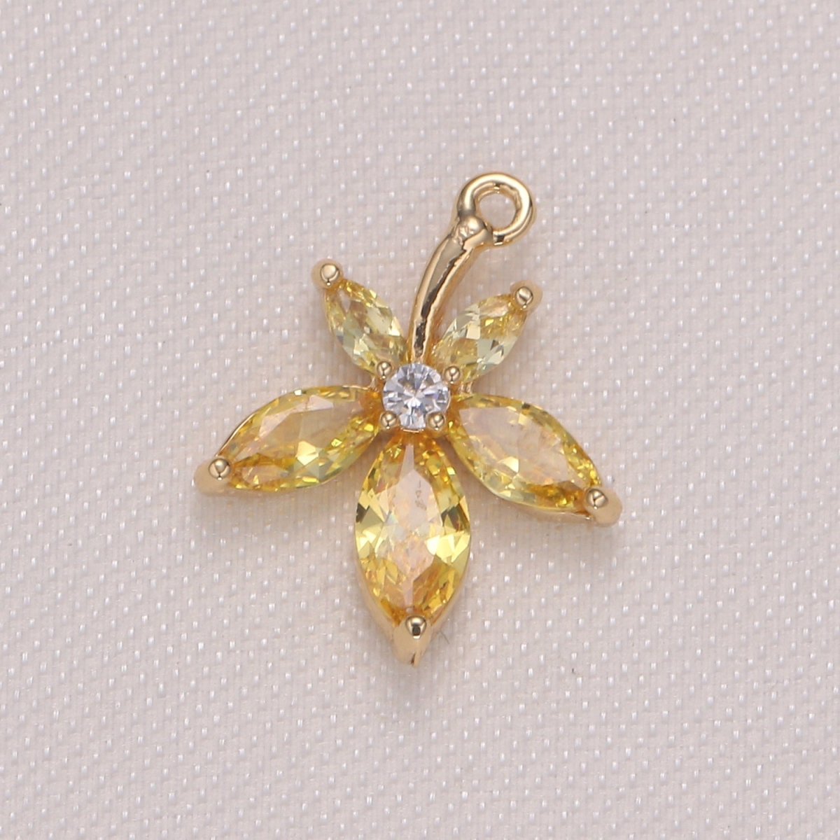 Tiny Flower Charm, Floral Daisy Petal Charm Pendant Yellow Purple Pink GP-949 GP-950 GP-951