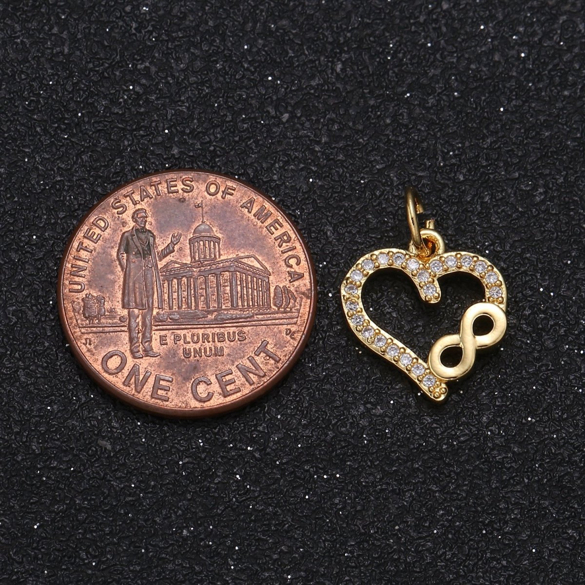 Tiny Golden Crystal Frame Infinity Heart Charm CZ Dainty Eternal Love Heart Micro Pave Charm Pendant GP-005