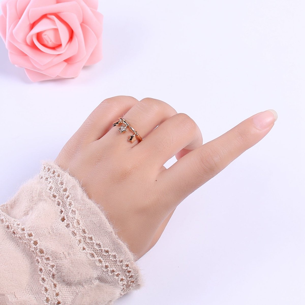 Twinkle Little Star Ring- Dainty Star Ring, 18K Gold Filled Ring, Dangly Star Stacking Ring Charm U-098
