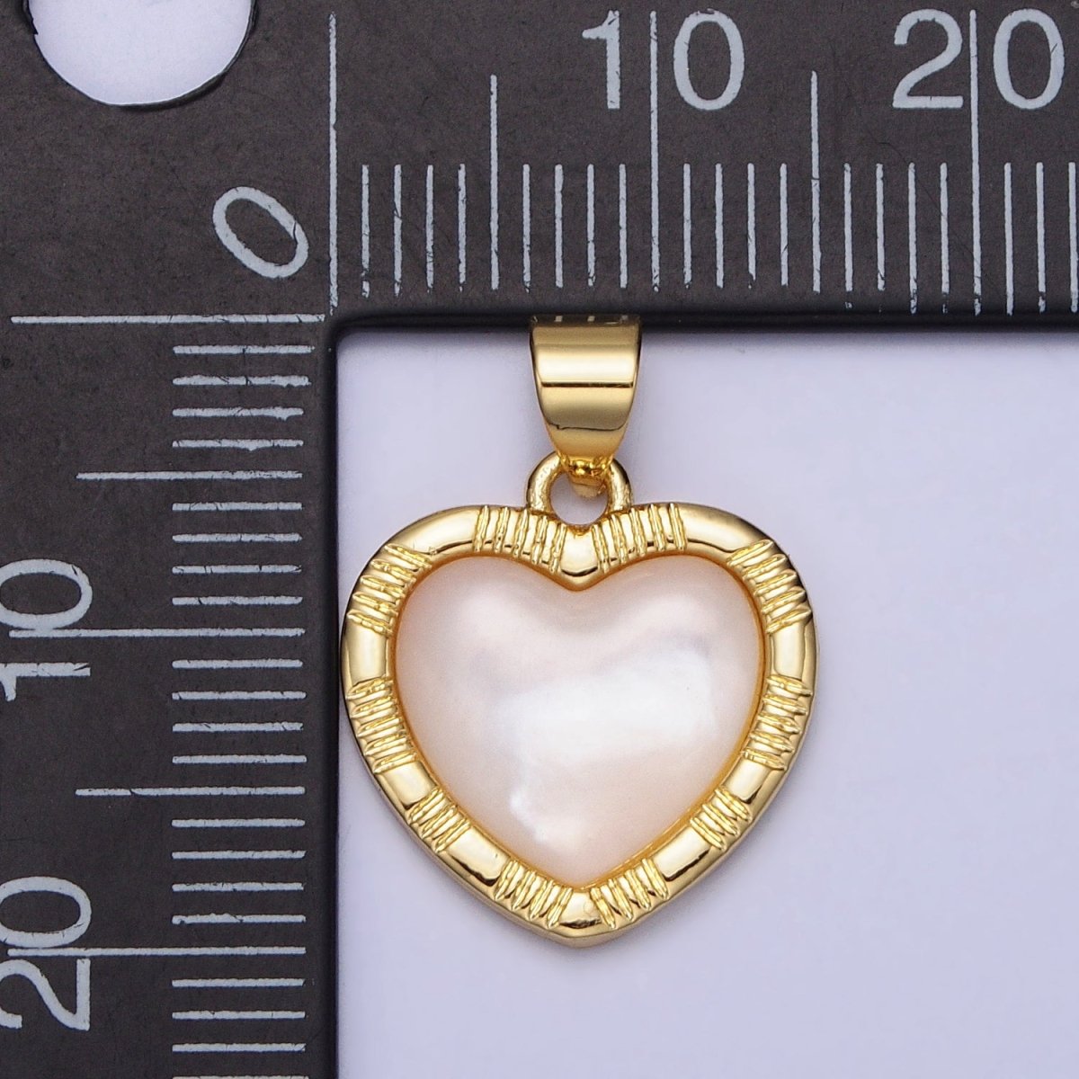 White Shell Pearl Heart Valentine Line Textured Minimalist Gold Pendant | AA152 - DLUXCA