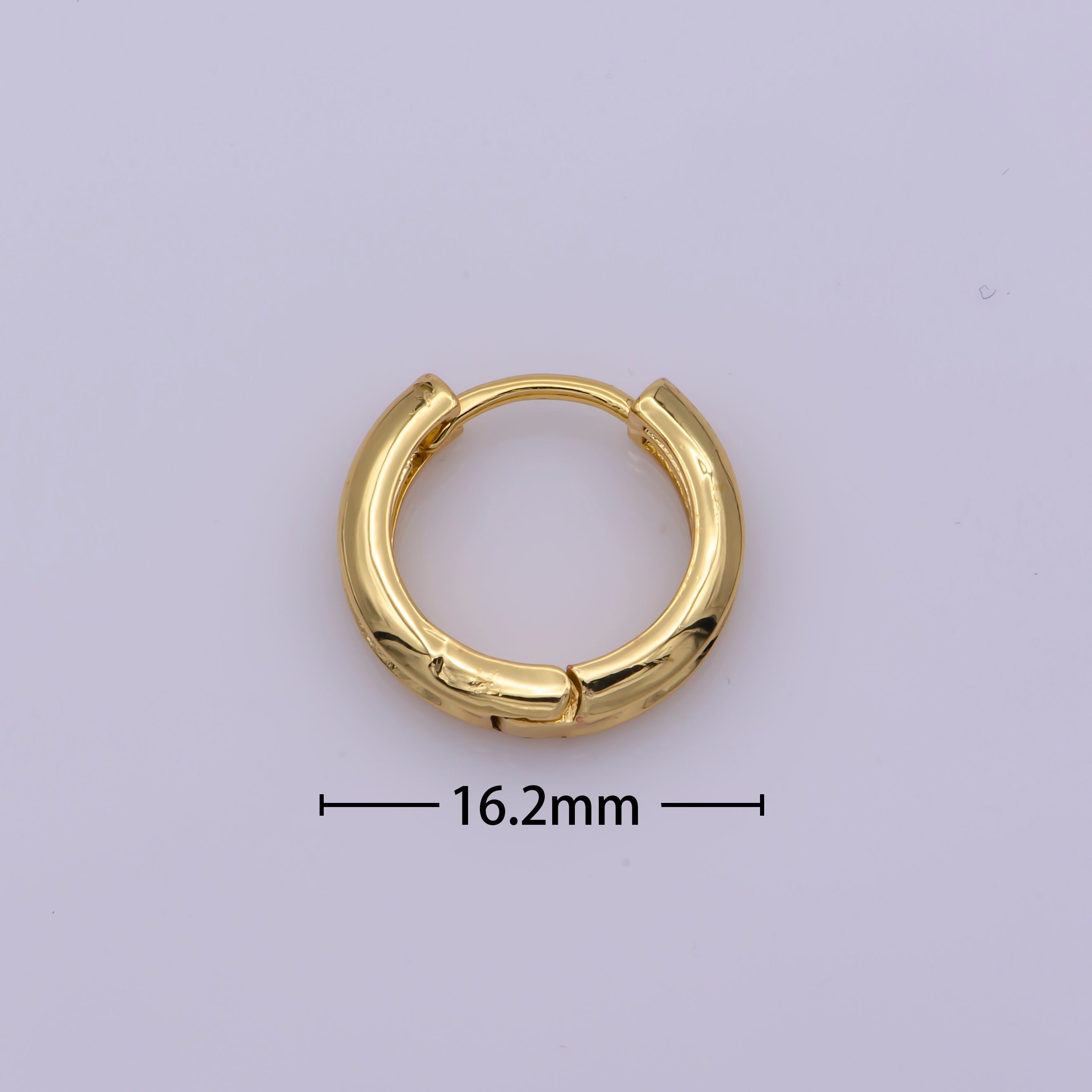 24K Gold Filled Curved 16.2mm Huggie Hoop Geometric Earrings | Leo-569 - DLUXCA