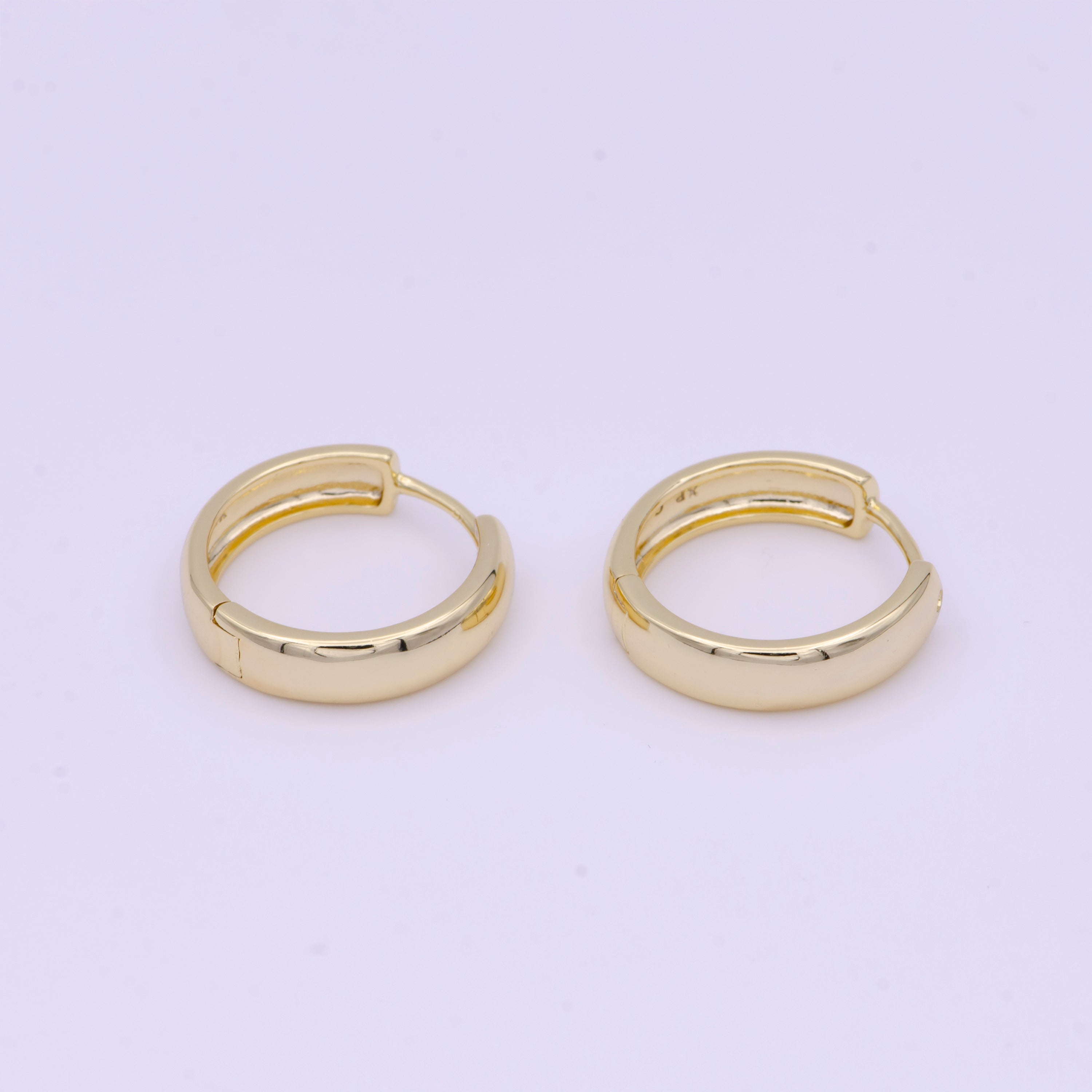22mm Minimalist Gold Huggie Hoop Earrings | Y167 - DLUXCA